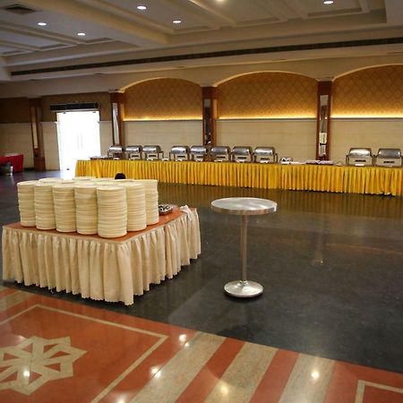 Hotel Swagath Grand Nagole Hyderabad Bagian luar foto