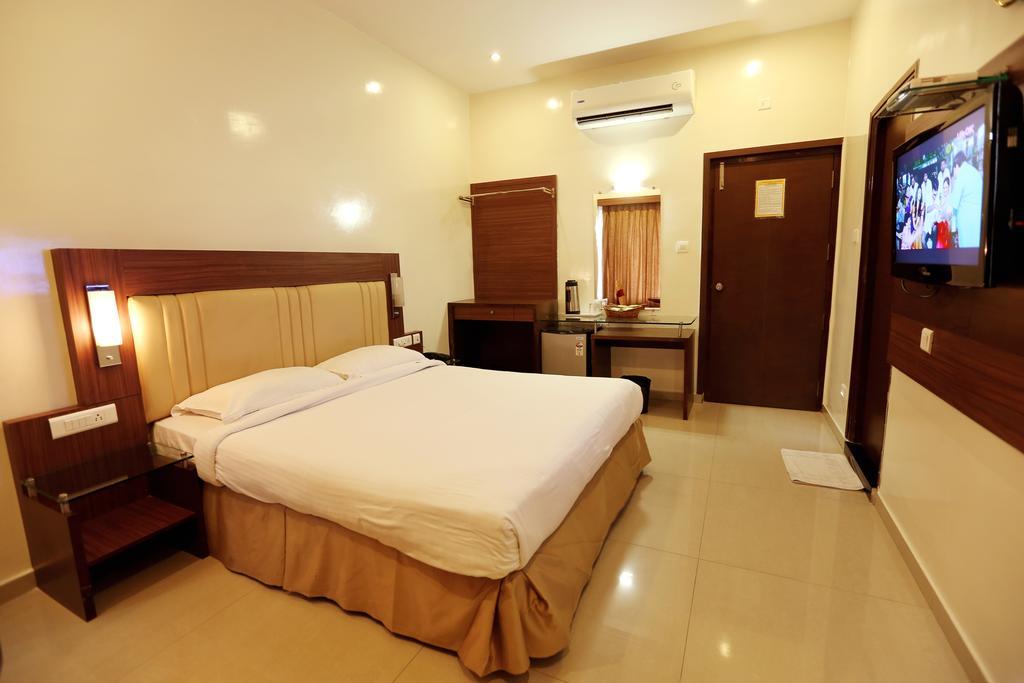 Hotel Swagath Grand Nagole Hyderabad Ruang foto