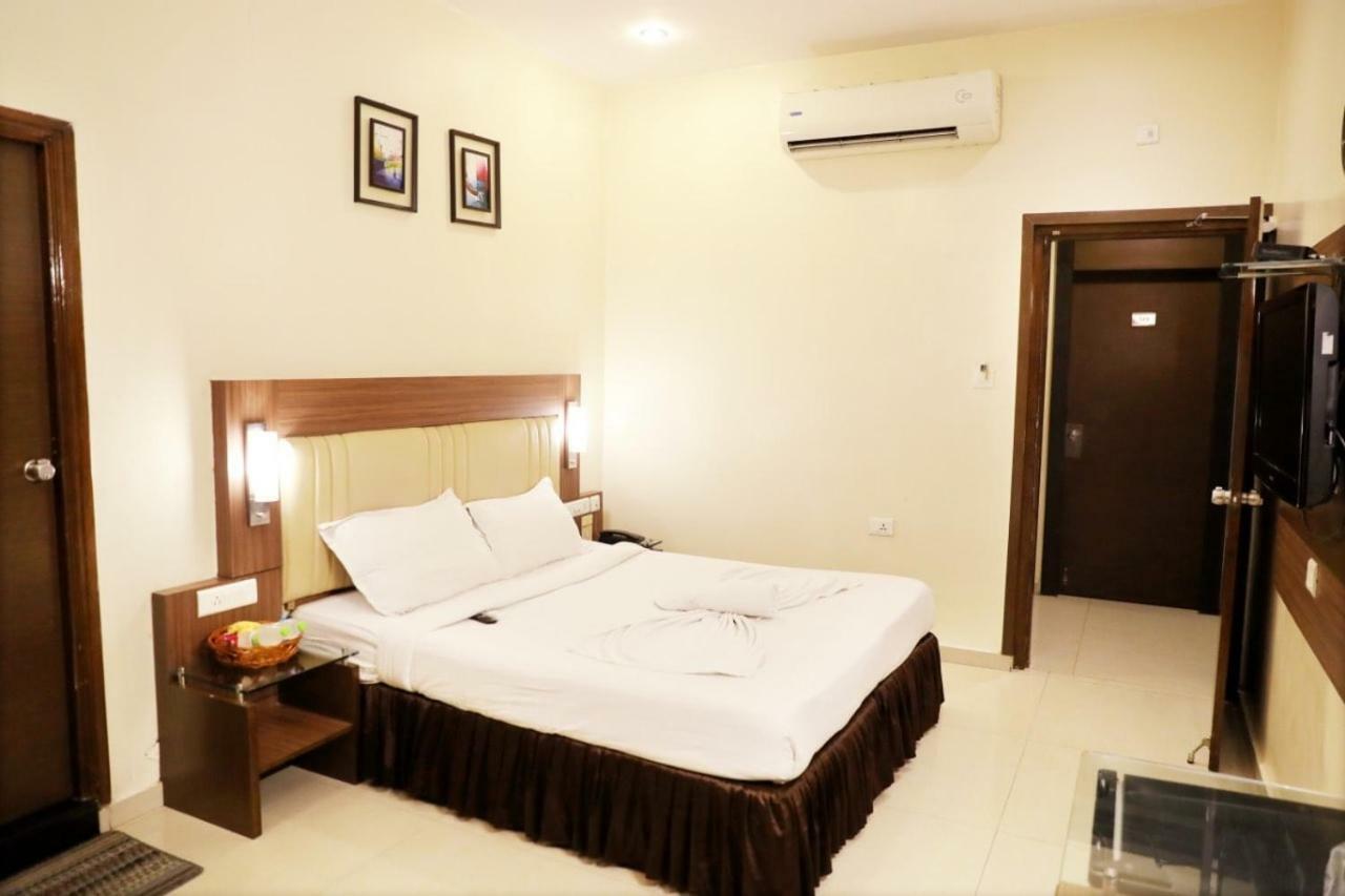 Hotel Swagath Grand Nagole Hyderabad Bagian luar foto